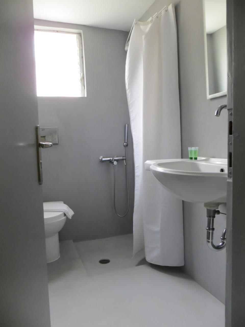 Leonidaion Guesthouse Olümpia Kültér fotó A wet room